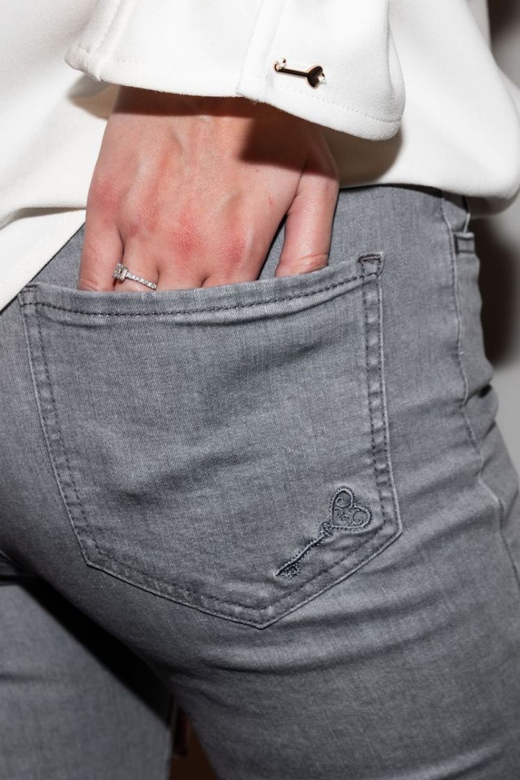 SLIM FIT LIGHT GREY