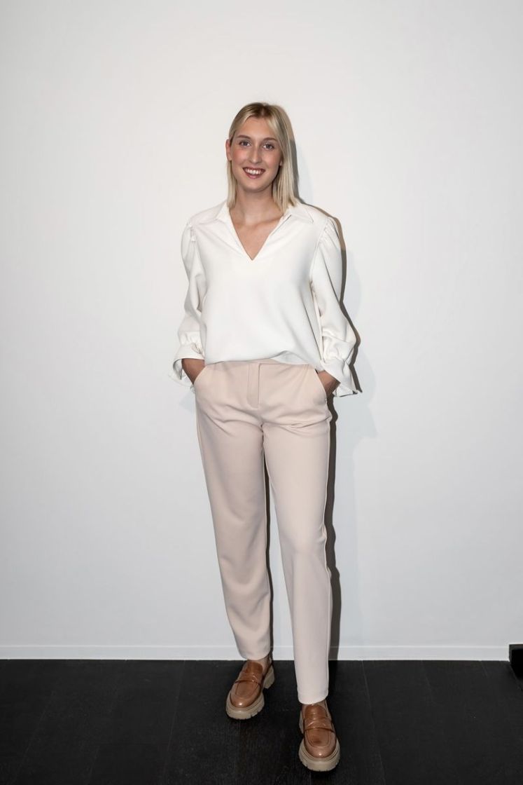SLIM PANTS CREME 213